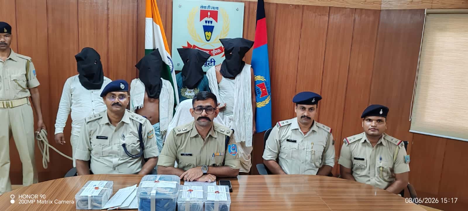 खूंटी में अफीम के साथ चार तस्कर गिरफ्तार