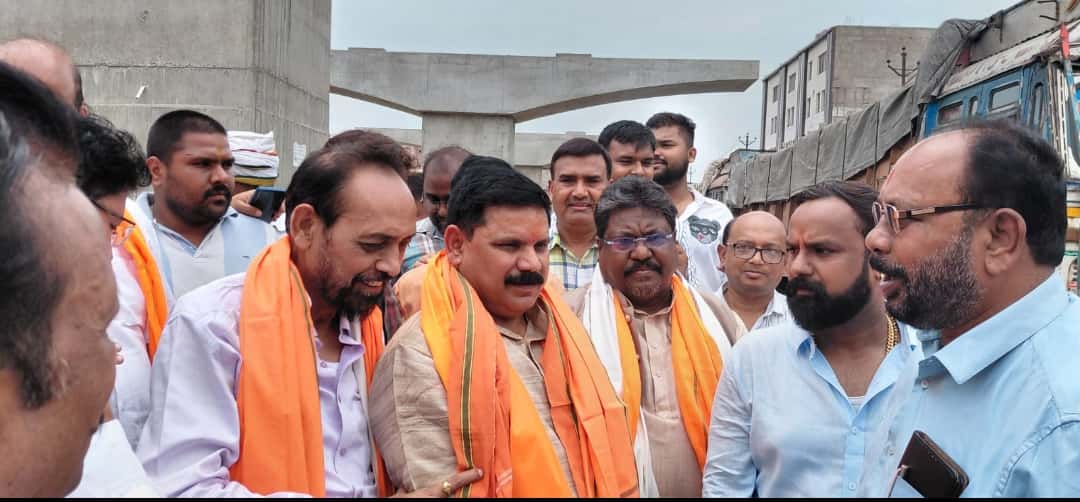 मानगो फ्लाइओवर (एलिवेटेड कॉरिडोर) परियोजना का केंद्रीय मंत्री ने किया निरीक्षण, इस साल तक निर्माण पूरा होने की उम्मीद
