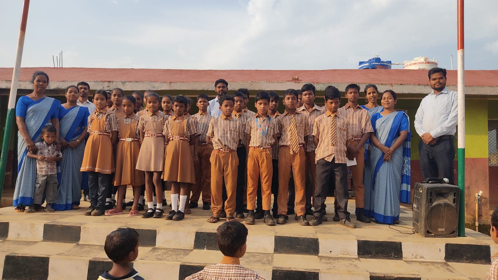 ए.एस.के इंग्लिश मीडियम स्कूल, रानिया में अंग्रेजी वाद-विवाद प्रतियोगिता का आयोजन - header image