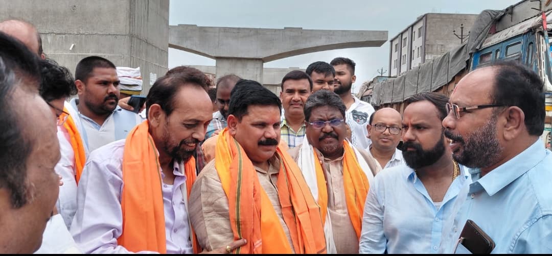 मानगो फ्लाइओवर (एलिवेटेड कॉरिडोर) परियोजना का केंद्रीय मंत्री ने किया निरीक्षण, इस साल तक निर्माण पूरा होने की उम्मीद - header image