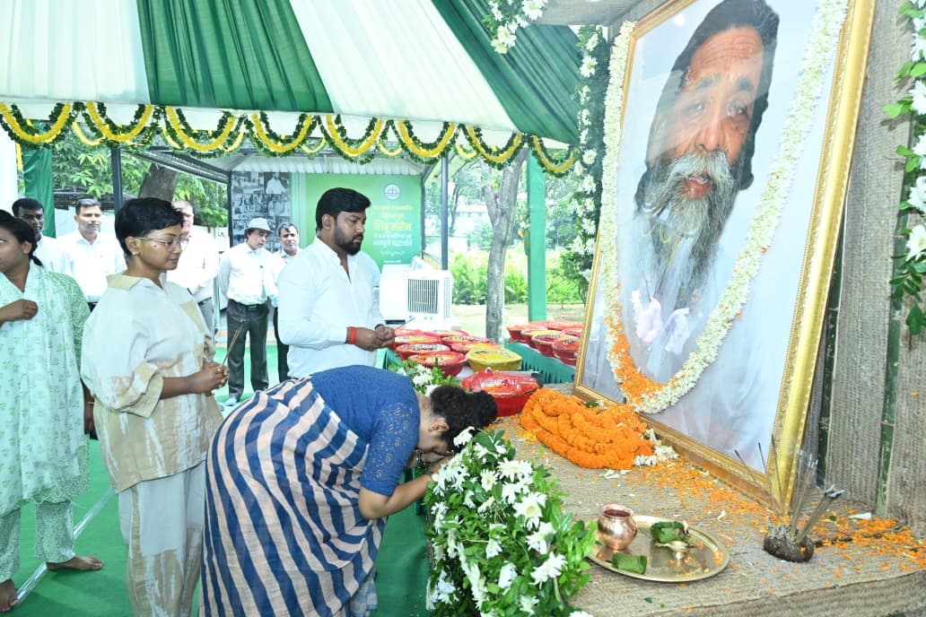 दिशोम गुरु के सपनों का झारखंड बनाना हम सभी की जिम्मेदारी : हेमन्त सोरेन - header image